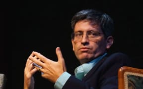 Carl Zimmer.