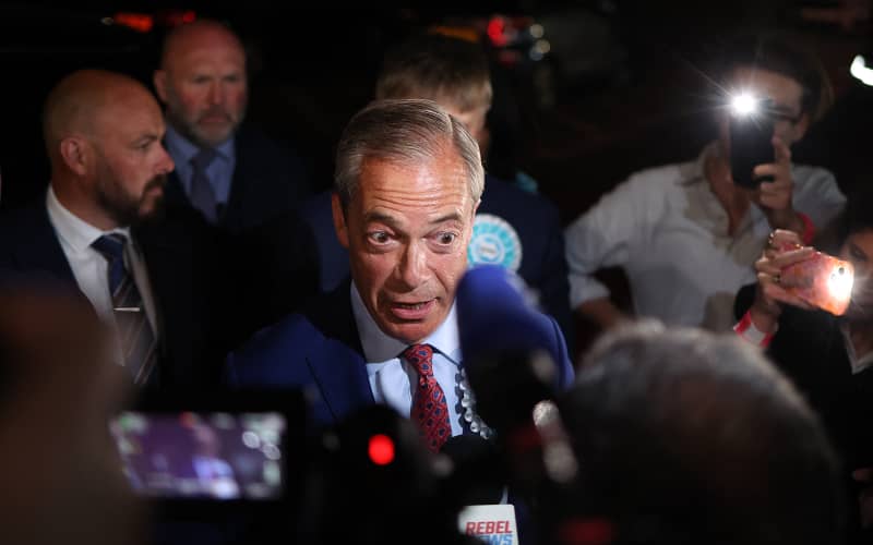 UK hard-right leader Nigel Farage faces probe over £5m donor gift | RNZ