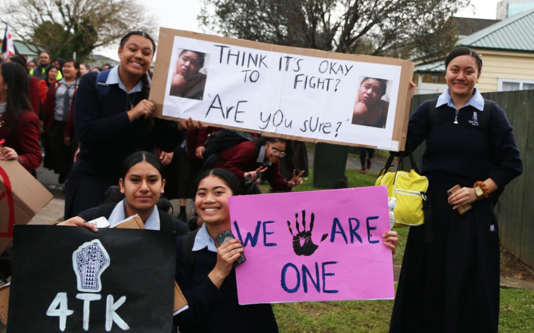 Le Avanoa Afato, Tiara Lia Rose-Hirovanaa Silva, Vaitai Rocky Faafua, Vondra Talafua from One Tree Hill College.