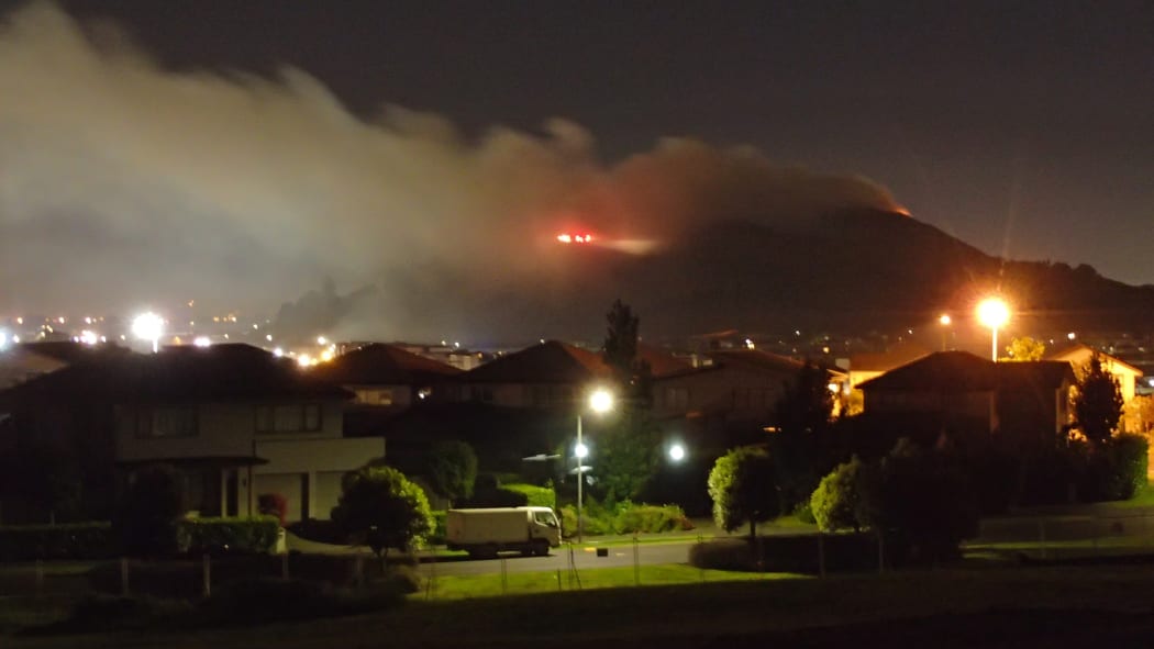 Firefighters tackle blaze on Mt Wellington on Guy Fawkes night.