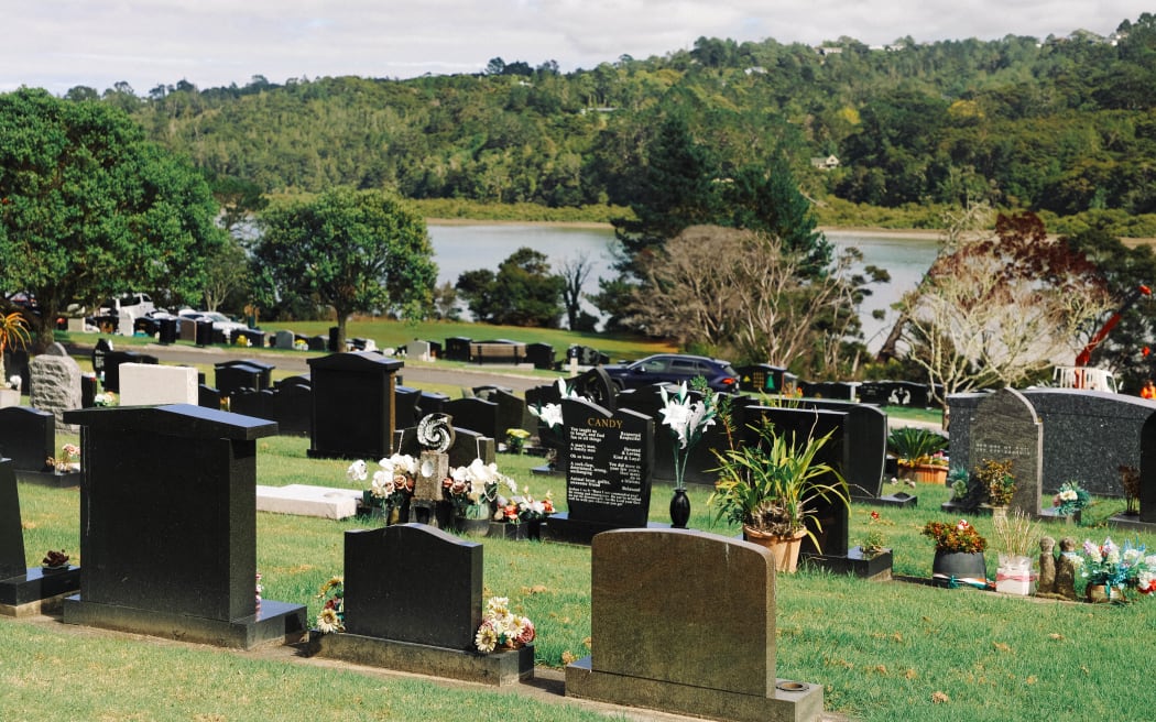 North Shore Memorial Park