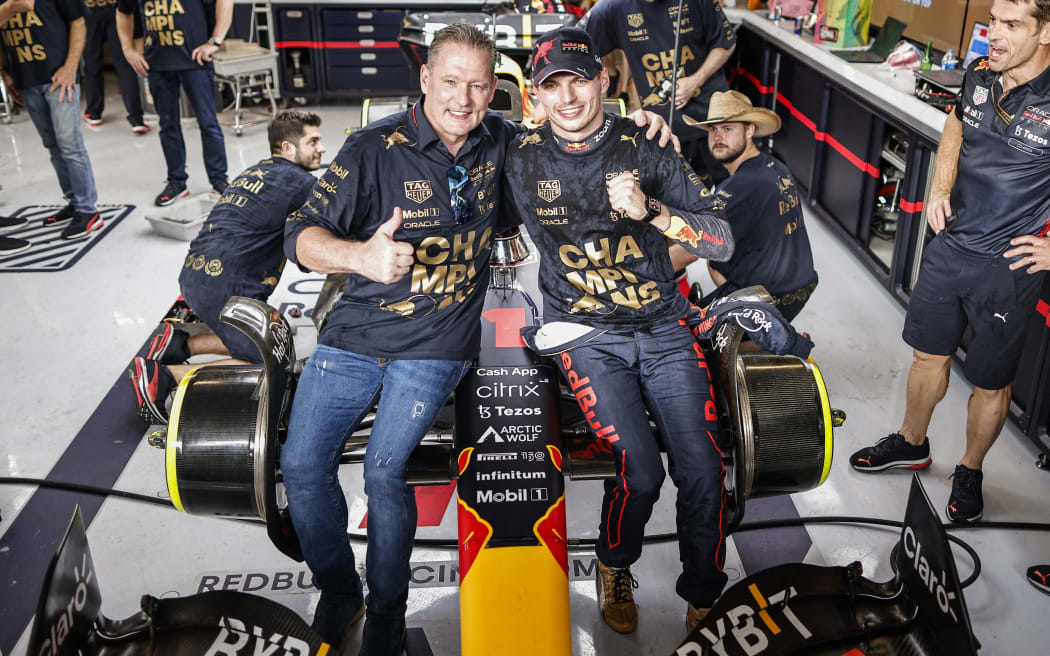 VERSTAPPEN Max (ned), Red Bull Racing RB18, portrait and his father Jos Verstappen during the Formula 1 Aramco United States Grand Prix 2022, 19th round of the 2022 FIA Formula One World Championship from October 21 to 23, 2022 on the Circuit of the Americas, in Austin, Texas - Photo Xavi Bonilla / DPPI (Photo by Xavi Bonilla / DPPI / DPPI via AFP)