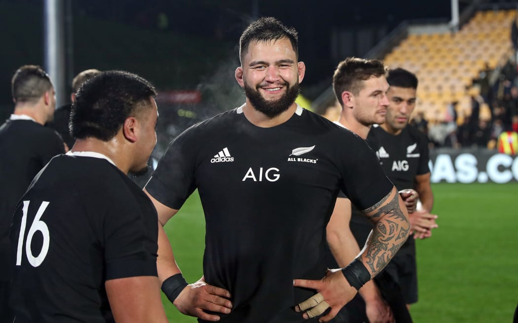 All Blacks Tyrel Lomax.