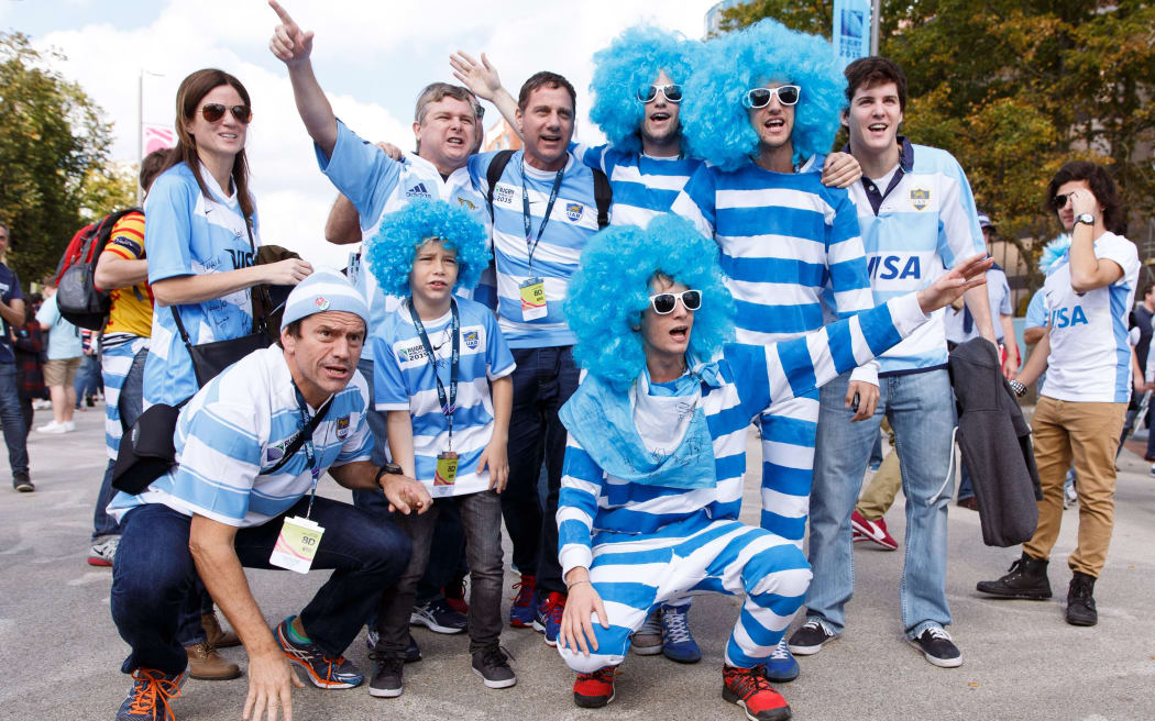 Pumas fans
