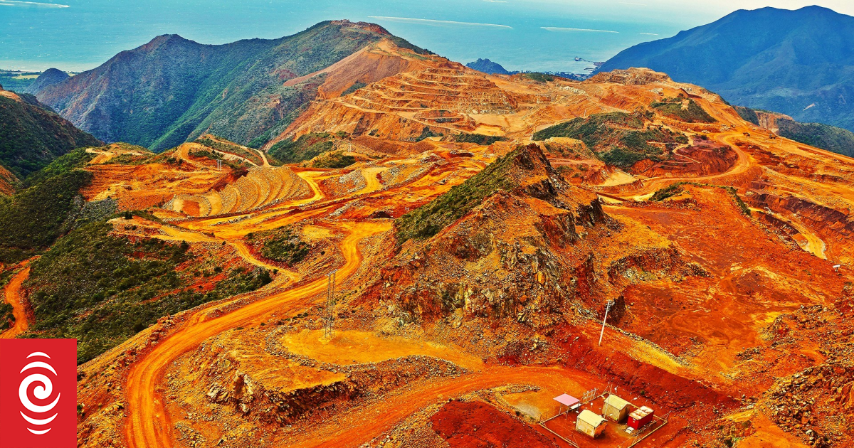 New Caledonia: SLN mining site put into standby mode
