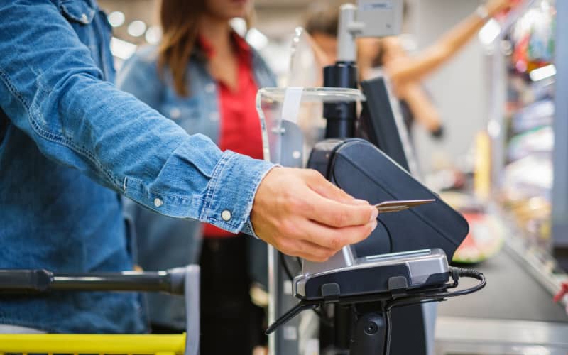 New loyalty programme coming to multiple large national retailers | RNZ