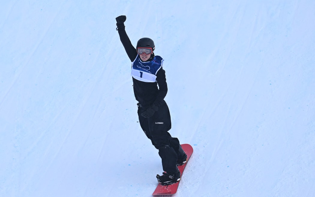 Olympics Zoi SadowskiSynnott wins silver at women's Snowboard