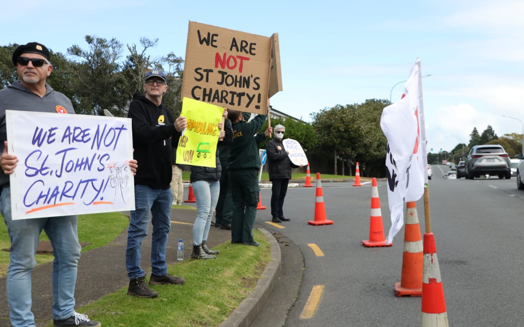 First Union and New Zealand Ambulance Association ambulance officers rallying in Auckland.