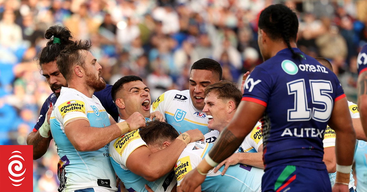 Warriors can't shake Anzac Day curse, go down to Titans - Vimarsana News