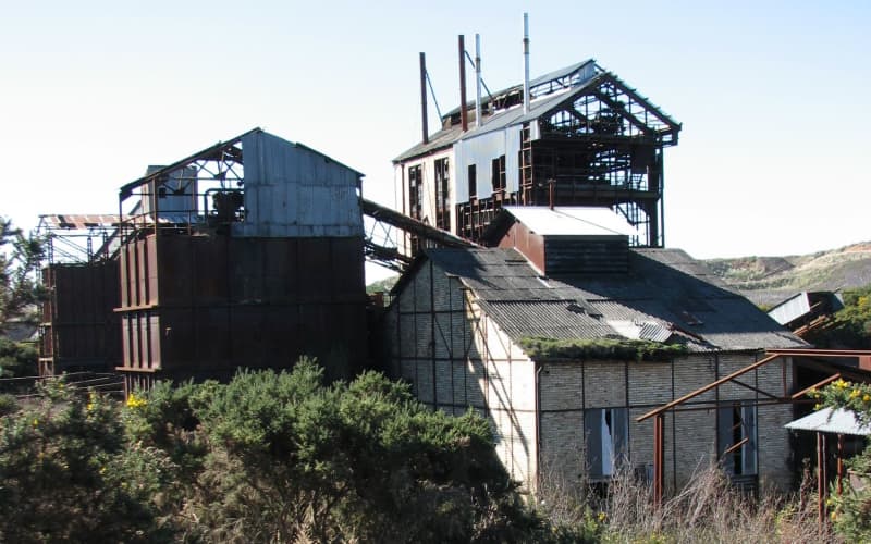 Fight over clean-up for derelict coal works | RNZ