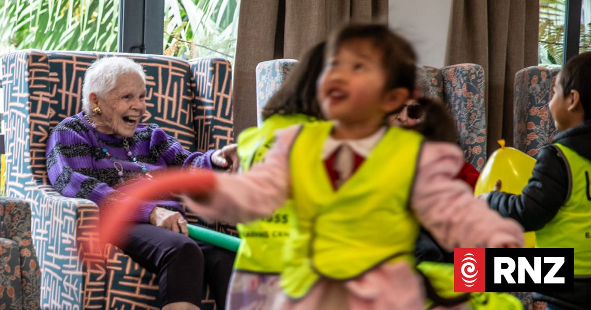The kids bringing joy to the elderly, one pool noodle at a time
