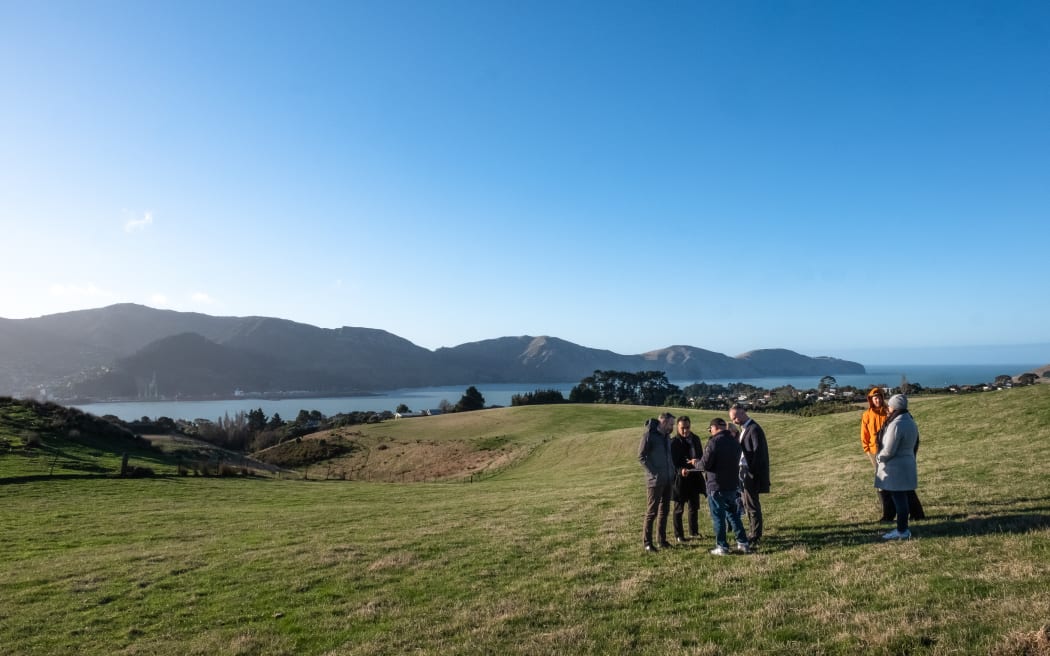 Members of Te Pae Whakatere, the Te Pā working group, and officials from the Ministry of Education visit the proposed site for the kura at Te Waipapa, Diamond Harbour on Te Pātaka o Rākaihautū.

Laveena Tozer, Bailey Peryman and Fuetanoa Seinafo.