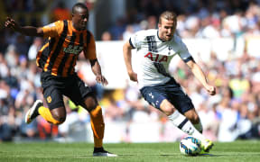 Hull's Dame N'Doye chases Harry Kane of Tottenham, 2015.