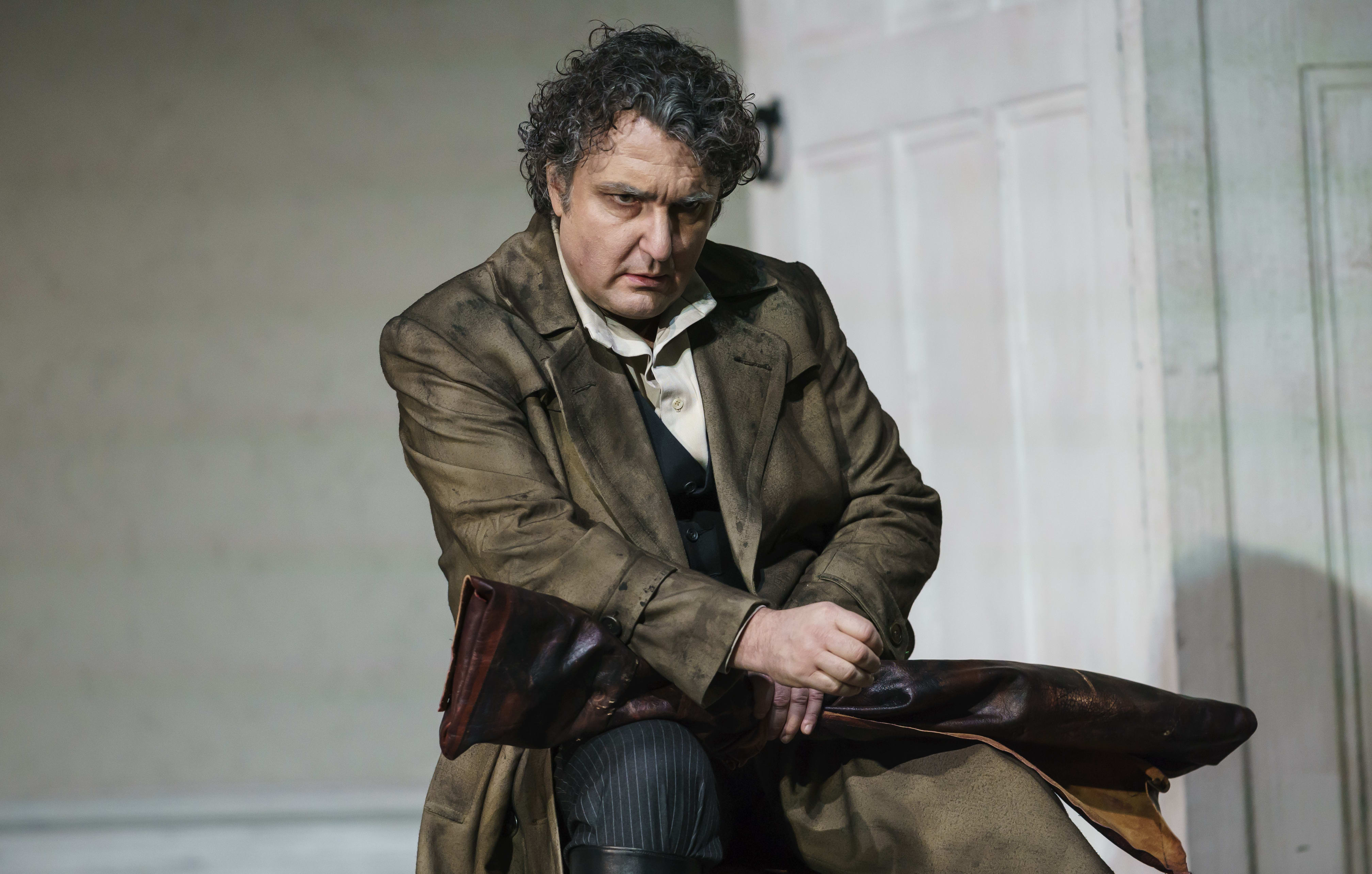 Ludovic Tézier as Don Carlo di Vargas in La Forza del Destino