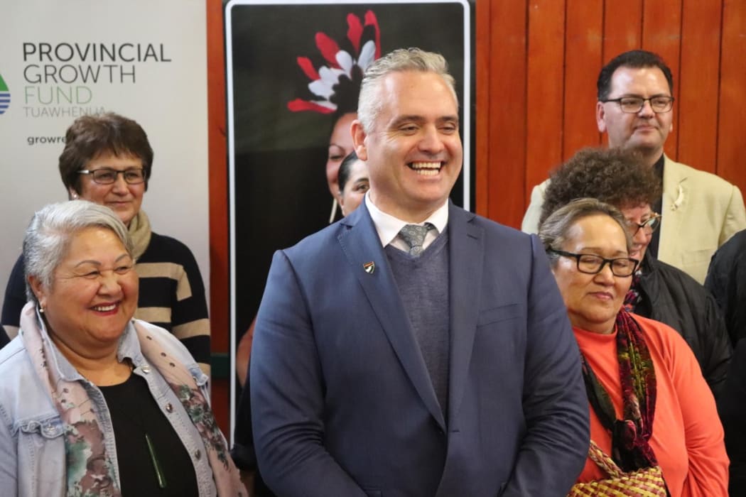 Fletcher Tabuteau and marae representatives