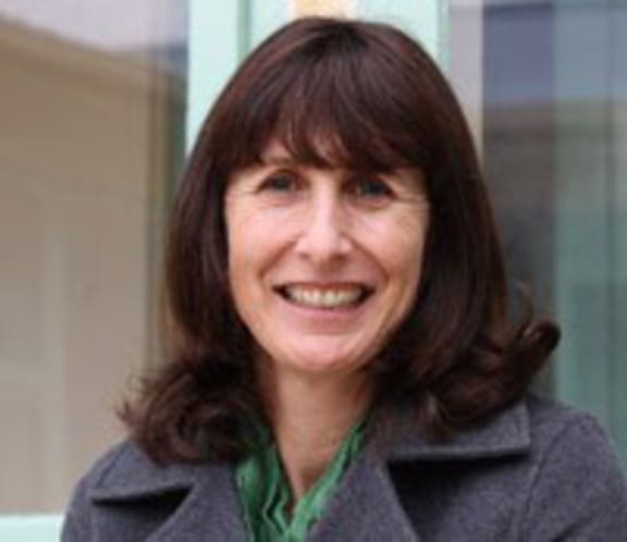 Dr Felicity Barnes