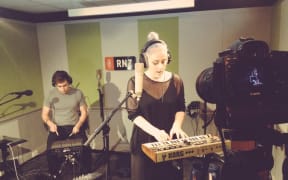 Miloux live in studio