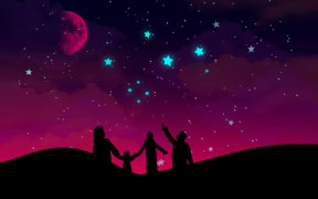 The illustration shows a family of four standing on a maunga gazing at the cluster of Matariki at dawn.