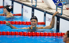 Sophie Pascoe celebrates winning gold in the women's 200m individual medley SM10.