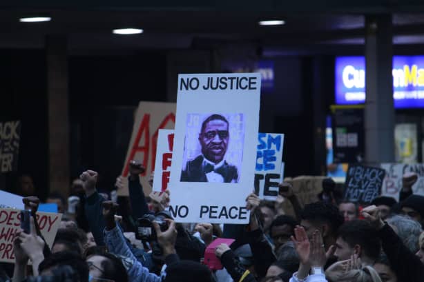 Photo essay: Thousands march in solidarity with Black Lives Matter | RNZ