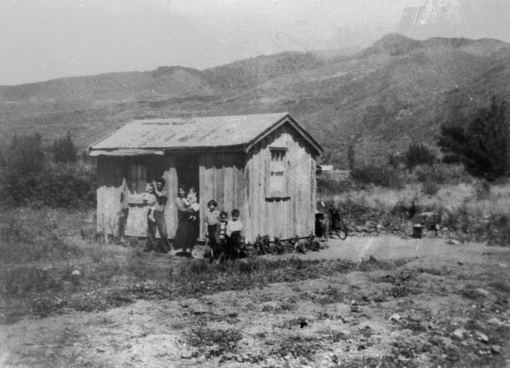 This home, described as a ‘typical Maori dwelling’, had been used in Labour Party campaigning on poverty during the 1930s.