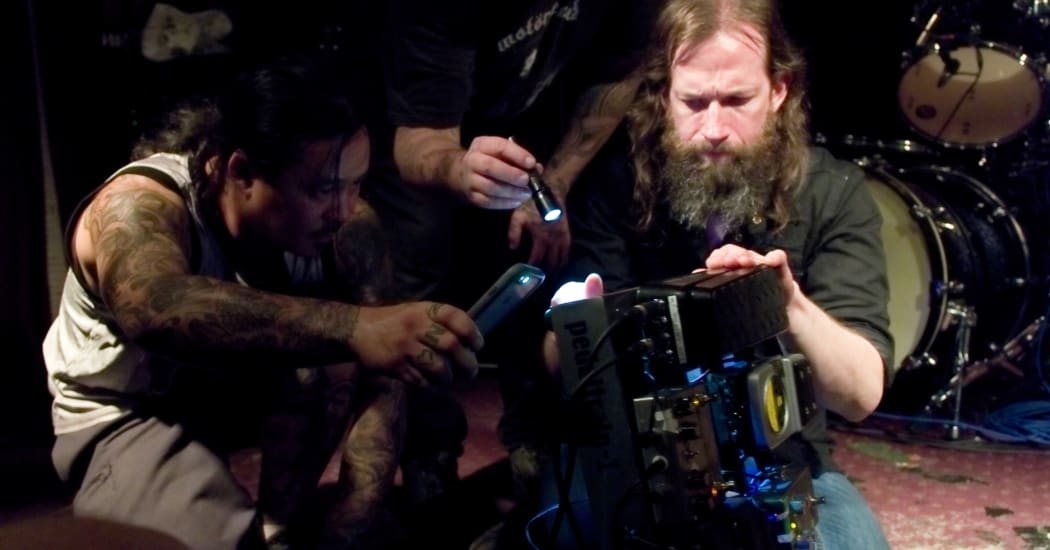 Techs do some on-the-fly wiring at Auckland's King's Arms Tavern