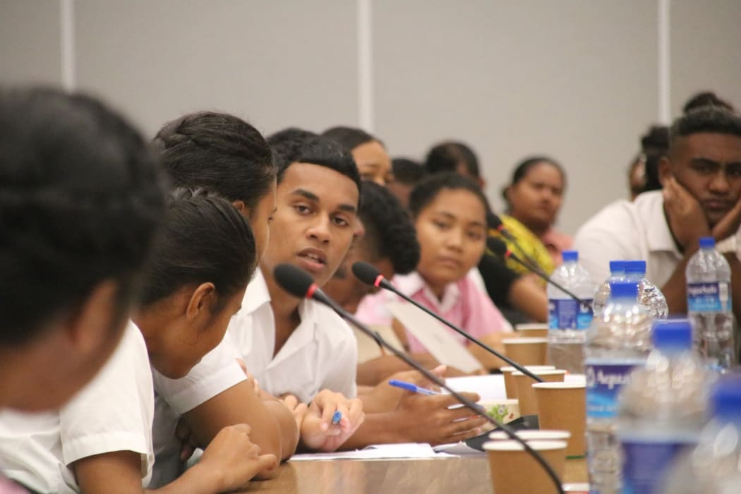 Tuvalu held a debate between students of Motufoua and Fetuvalu schools on the constitutional review process, 27 May 2021.