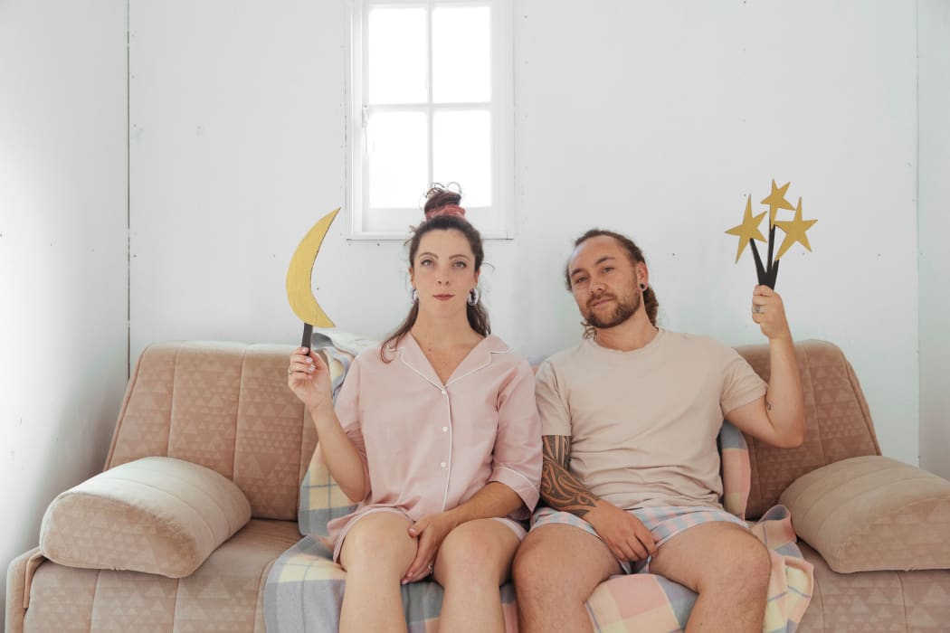 husband and wife duo Aro