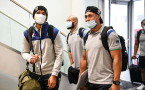 Eliesa Katoa and Roger Tuivasa-Sheck. Warriors players leave on a charter flight to travel to Tamworth to begin their 14-day quarantine.