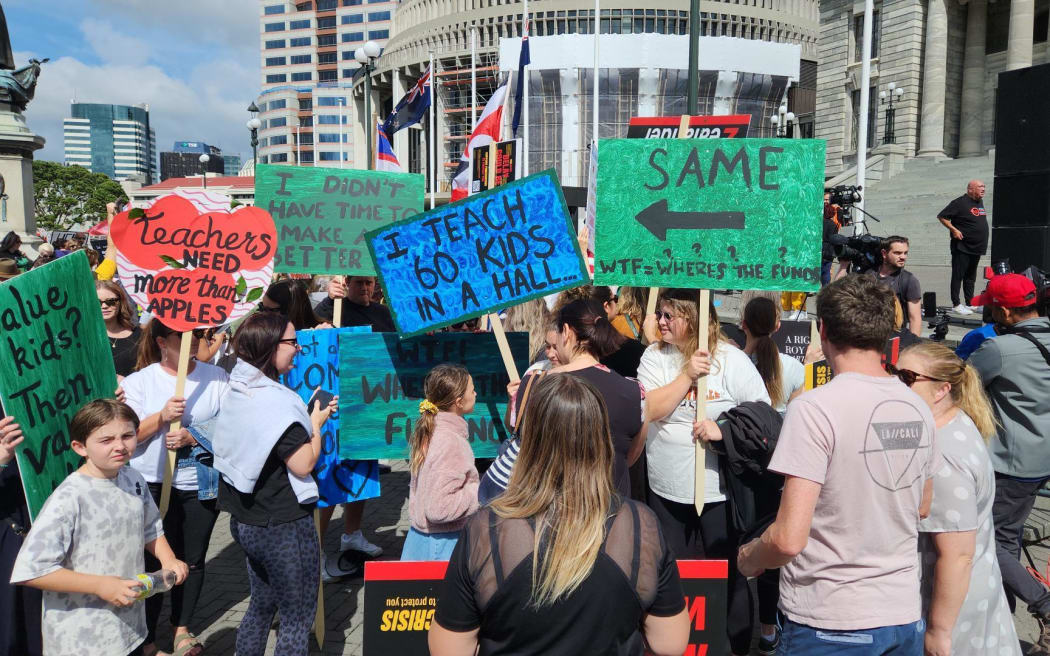 Striking teachers outside Parliament