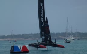 Oracle Team USA wins the first race in the final day of qualifiers at the America's Cup in Bermuda. 03/06/17