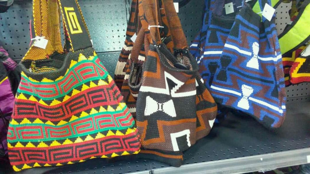 Fake bilum bags in Papua New Guinea