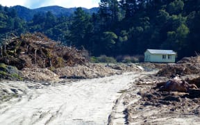 Sandy Bay Road, Marahau.