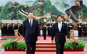 (230104) -- BEIJING, Jan. 4, 2023 (Xinhua) -- Chinese President Xi Jinping holds a welcoming ceremony for Philippine President Ferdinand Romualdez Marcos Jr. prior to their talks at the Great Hall of the People in Beijing, capital of China, Jan. 4, 2023. (Xinhua/Shen Hong) (Photo by Shen Hong / XINHUA / Xinhua via AFP)