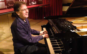 Robert Levin
