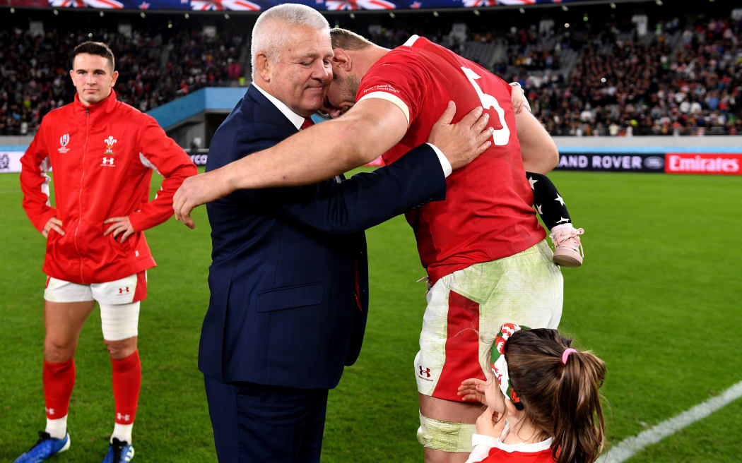 01.11.19 - New Zealand v Wales - Rugby World Cup Bronze Final -
Warren Gatland and Alun Wyn Jones of Wales at the end of the game.