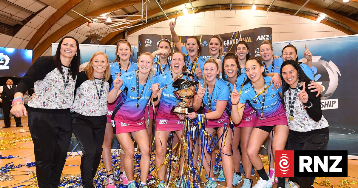 Netball: Steel chasing a title three-peat under the radar | RNZ