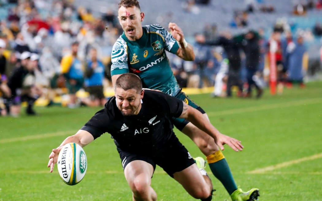 Dane Coles in the motion of diving over to score which resulted in the try being disallowed. Bledisloe Cup rugby union test match. Australia Wallabies v New Zealand All Blacks. ANZ Stadium, Sydney, Australia. 31st Oct 2020. Copyright Photo: David Neilson / www.photosport.nz