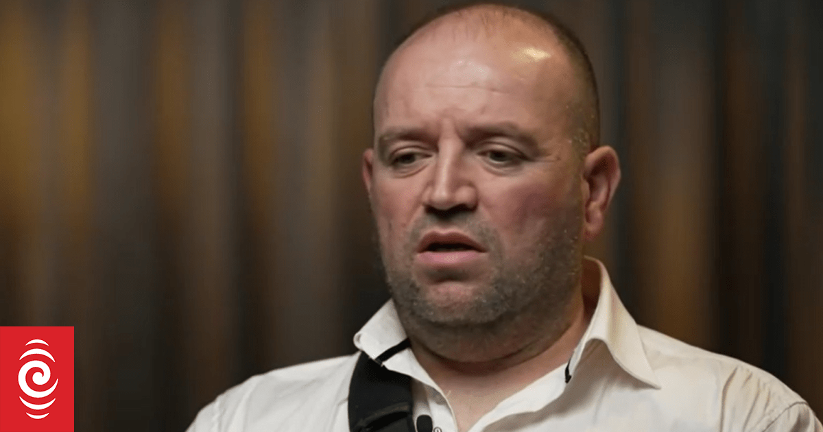 Ahmed Al Ahmed recounts how he disarmed one of the gunmen in Bondi Beach terrorist attack