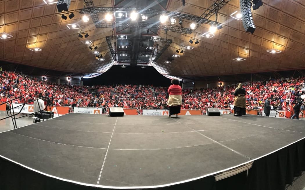 Thousands turn out to welcome Mate Ma'a Tonga in Auckland