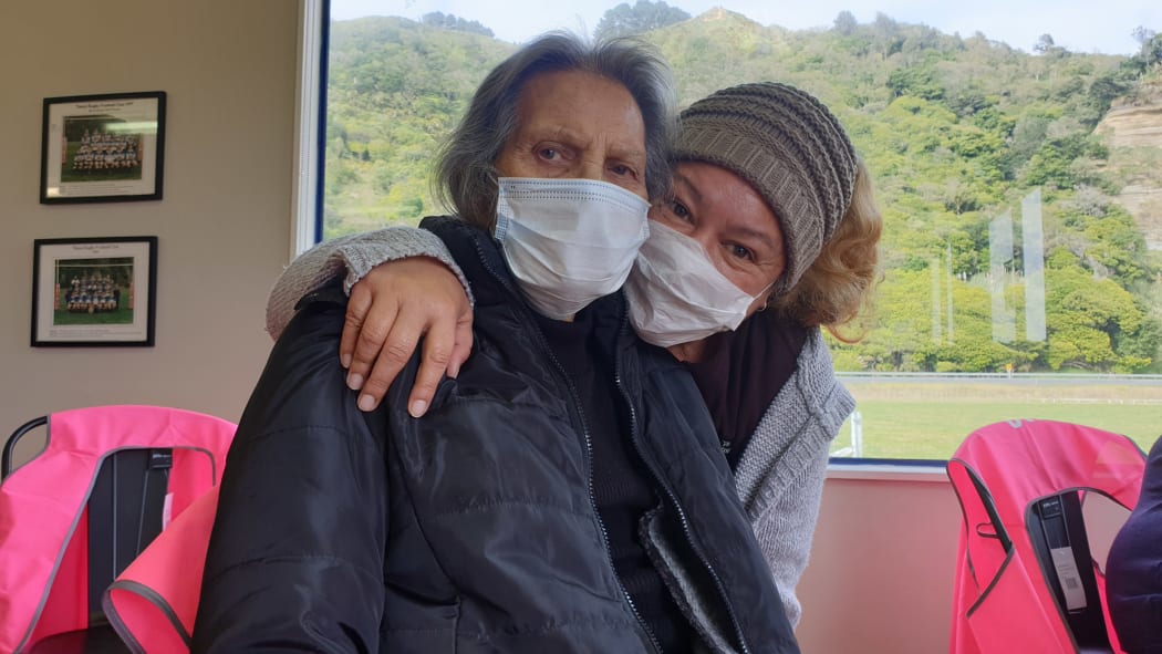 100-year-old Mere Wihongi and her granddaughter Chrisseann Wihongi were among those vaccinated at Mōkau.