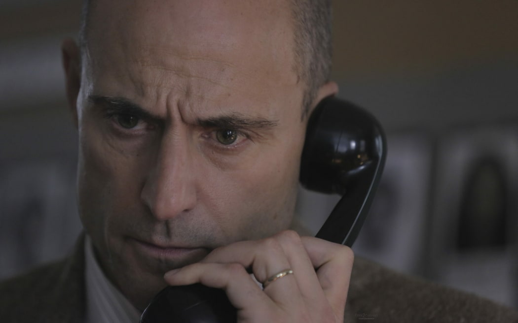 Mark Strong plays Max Vernon in 6 Days.