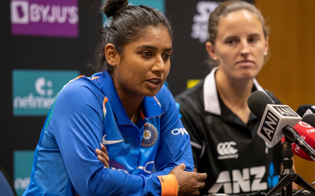 India captain Mithali Raj speaks to media,
alongside White Ferns captain Amy Satterthwaite.