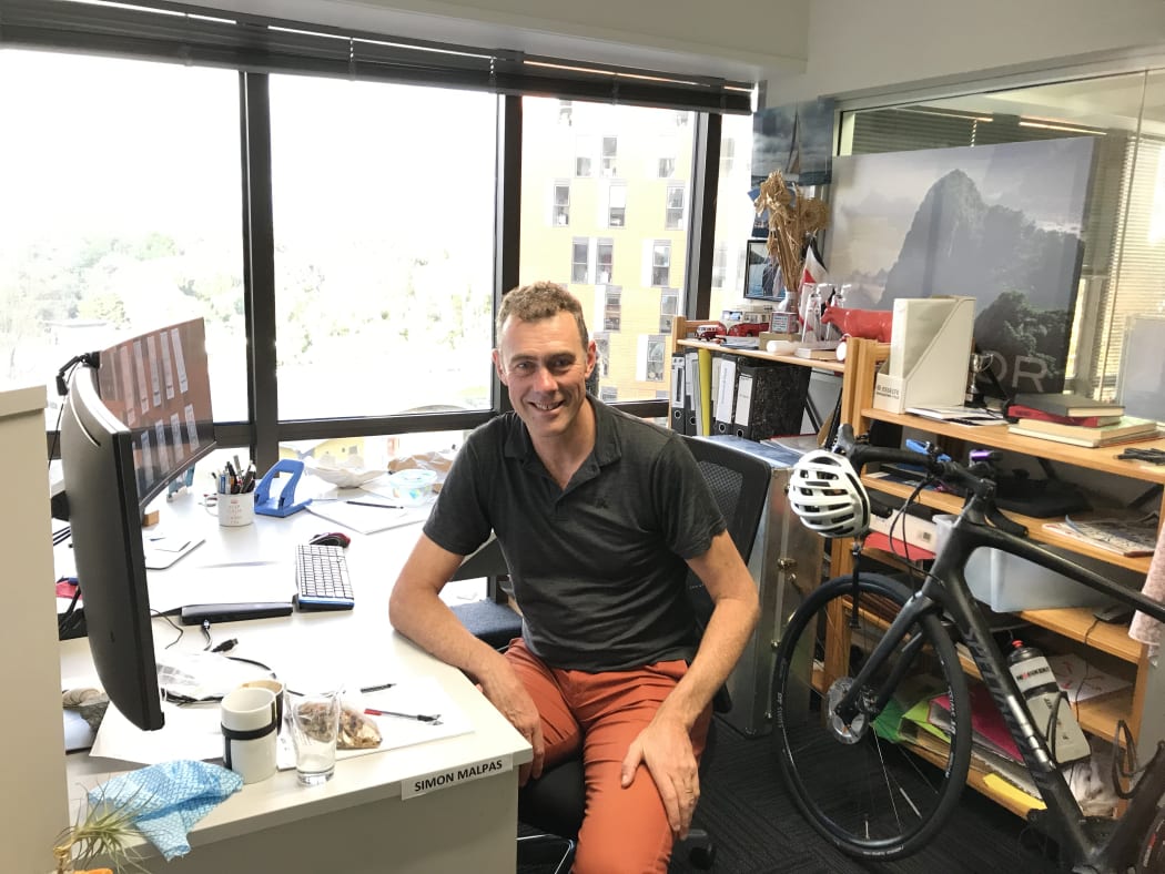 Simon Malpas at his desk in the Auckland Bioengineering Institute.