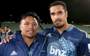Veteran Blues players Keven Mealamu and Jerome Kaino, 2015.