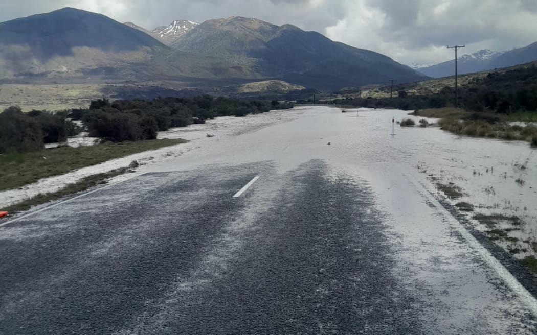 Flooding on State Highway 7 between Hanmer Springs turn-off and Engineers Camp.