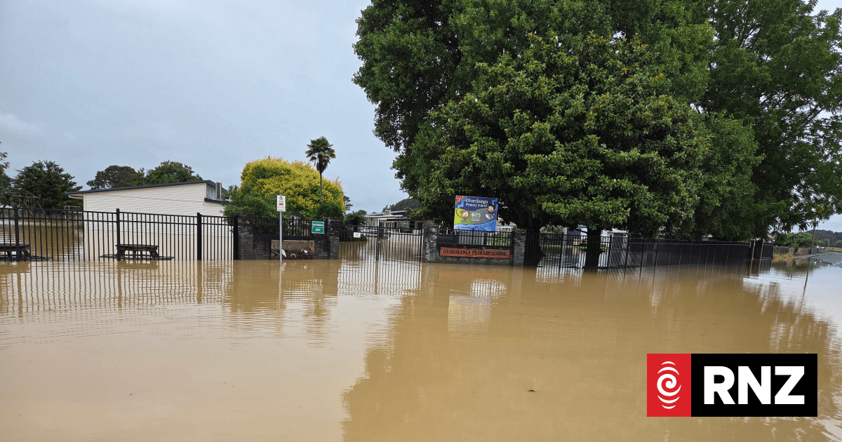 Ōtorohanga Flooding: State of Emergency, Evacuations & 1 Dead | RNZ News