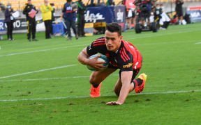 Will Jordan of the Crusaders scores a try Hurricanes v Crusaders, Super Rugby Pacific, Sky Stadium, Wellington, New Zealand, Saturday 09 April 2022. Copyright photo: Mark Tantrum / www.photosport.nz