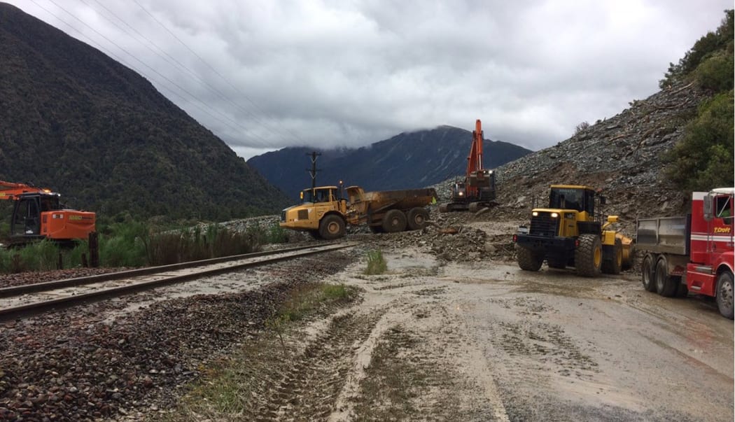 The New Zealand Transport Agency said the most significant slip was just east of Aitkens, where about 20,000 cubic metres of debris was covering the road.
