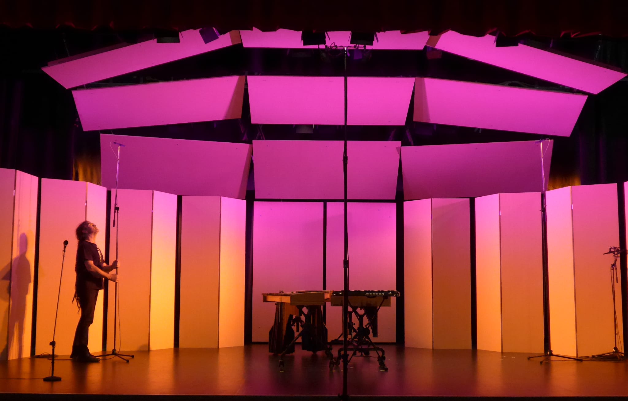 RNZ recording engineer Darryl Stack sets up his microphones ready to record 'Karekurenai'